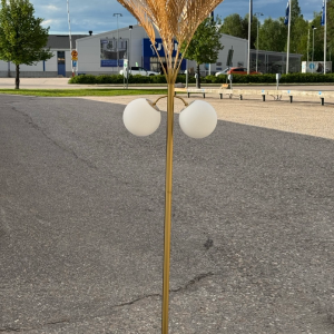 216